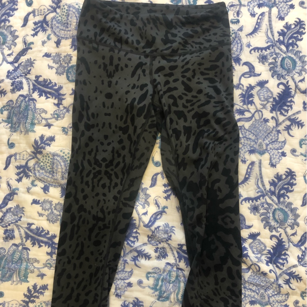 Lulu cropped cheetah print leggings